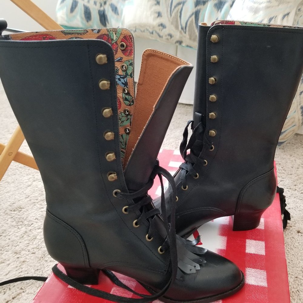 Miss L Fire - Millicent Vintage Black Laceup boots